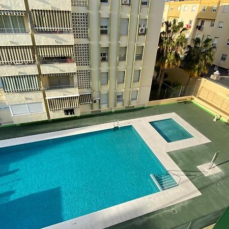Amplio Piso En Centro De Torre Del Mar Apartment Exterior foto