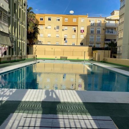 Amplio Piso En Centro De Torre Del Mar Apartment Exterior foto