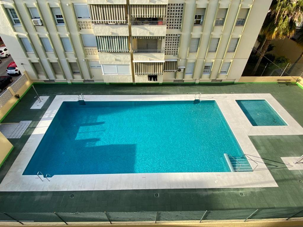 Amplio Piso En Centro De Torre Del Mar Apartment Exterior foto