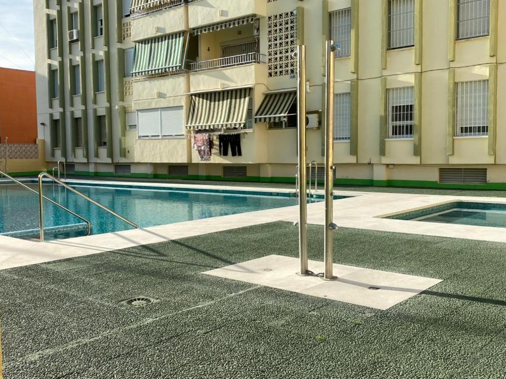 Amplio Piso En Centro De Torre Del Mar Apartment Exterior foto